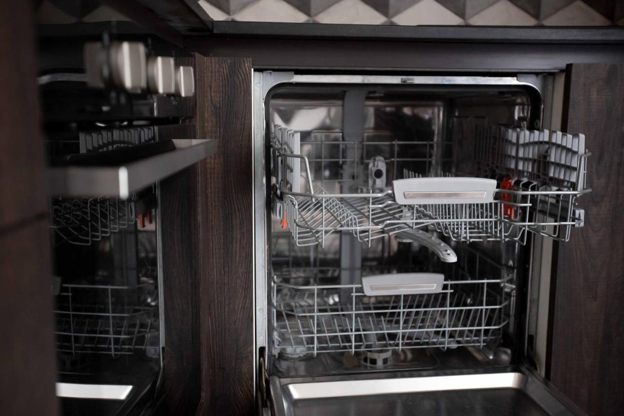 נאפולי Domus Delia Luxury Apartment מראה חיצוני תמונה